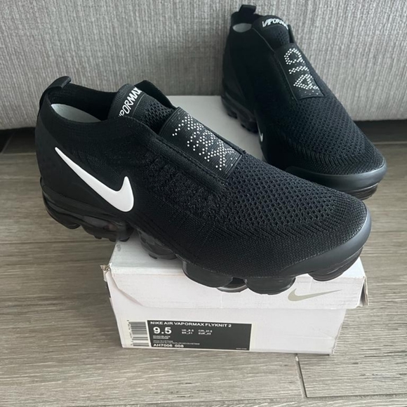Nike Air Vapormax black Laceless Sneakers - Picture 4 of 16